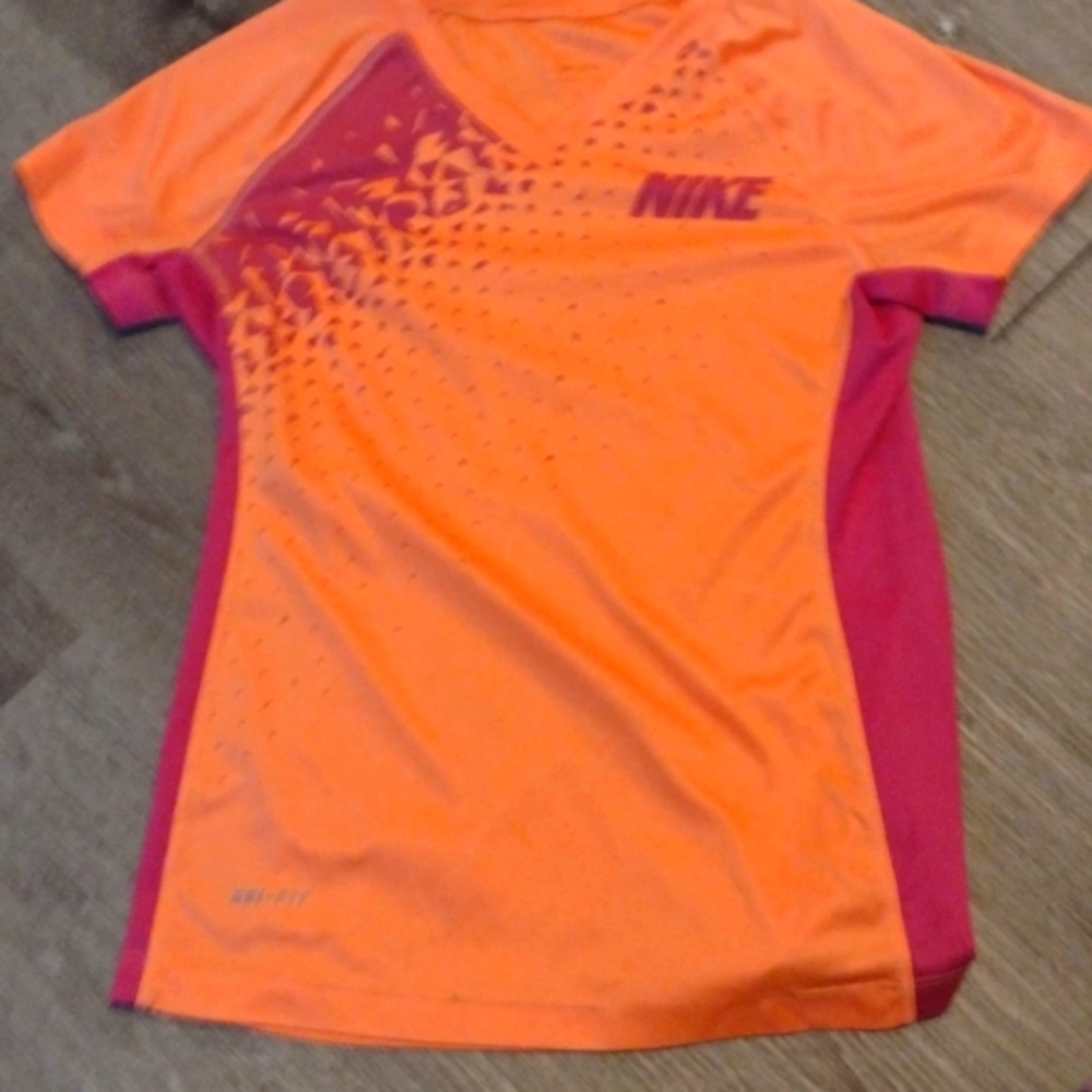 Nike shirt